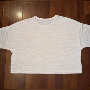 Old Navy Active Crop Shirt